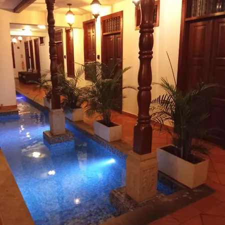 Casa Carambolo Bed & Breakfast